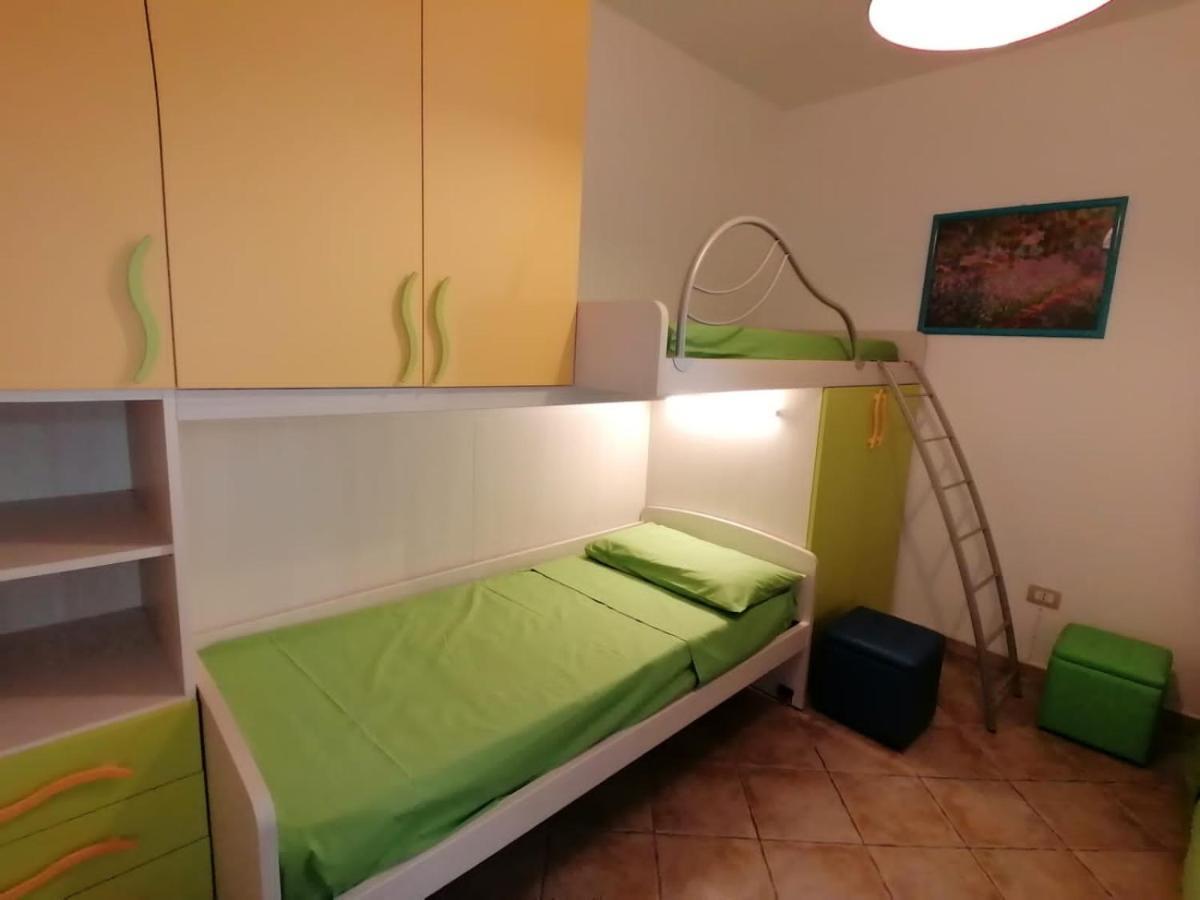 Case Vacanze Vista Mare Torre Pali Exterior foto